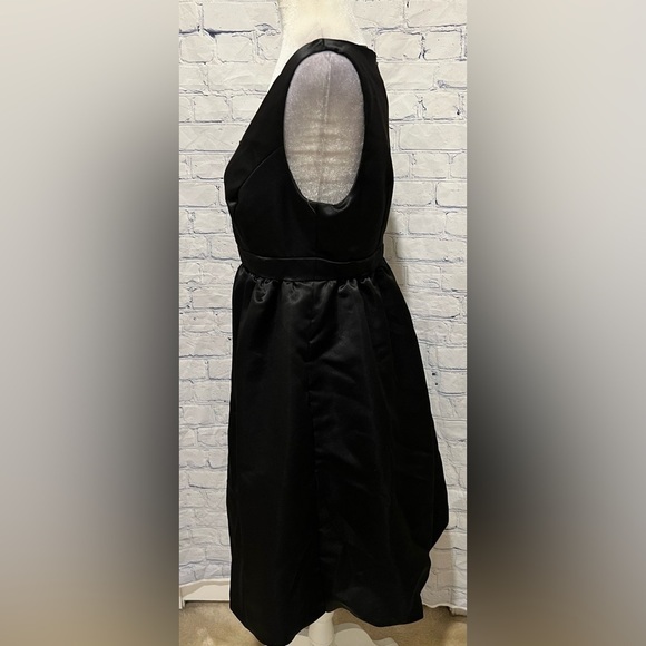 Attention Womens Black Solid Fit & Flare Dress Size 6 - Picture 3 of 5